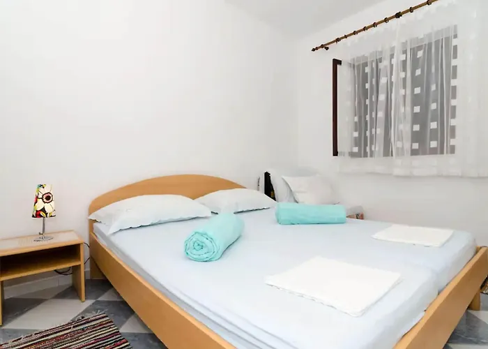 Maru Ka - Two Bedroom With Balcony And Sea View 아파트